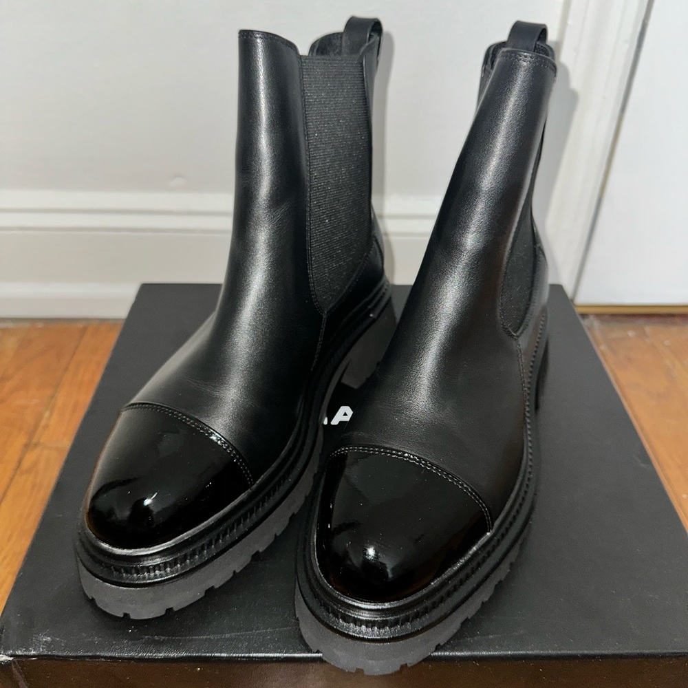 Glossy Black Leather chelsea boots